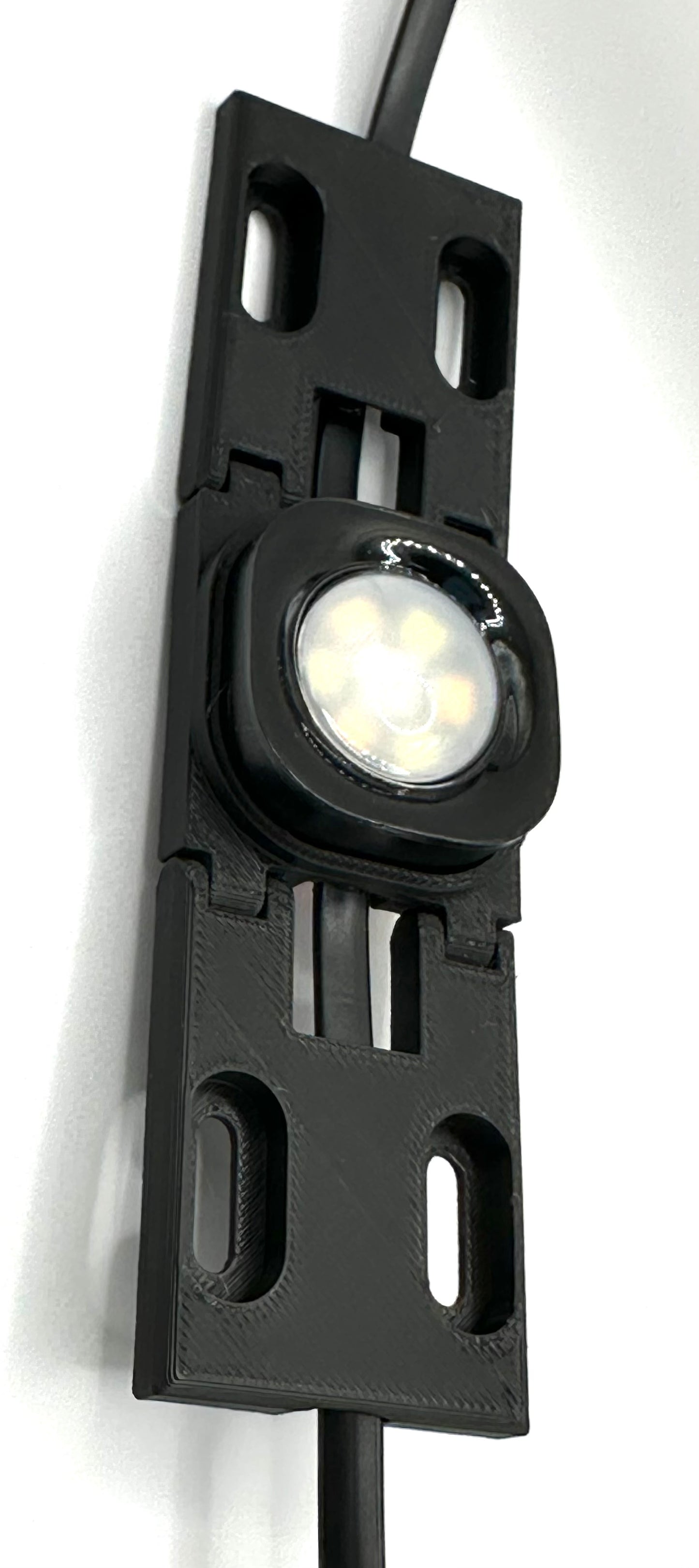 Govee Permanent Outdoor Lights Peak Mount / Gable Mounts / Clips / Bracket